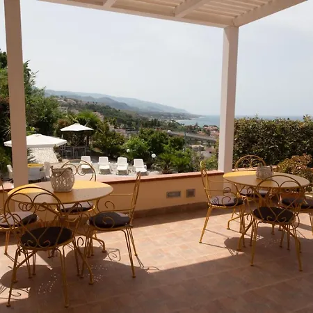 לינה וארוחת בוקר Meridiana דיאמנטה