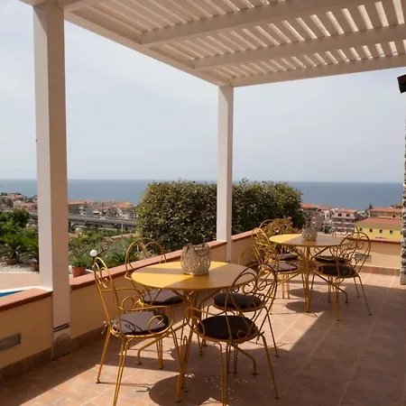 Meridiana Bed & Breakfast 4*