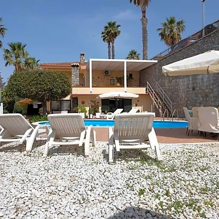Meridiana Bed and Breakfast 3*